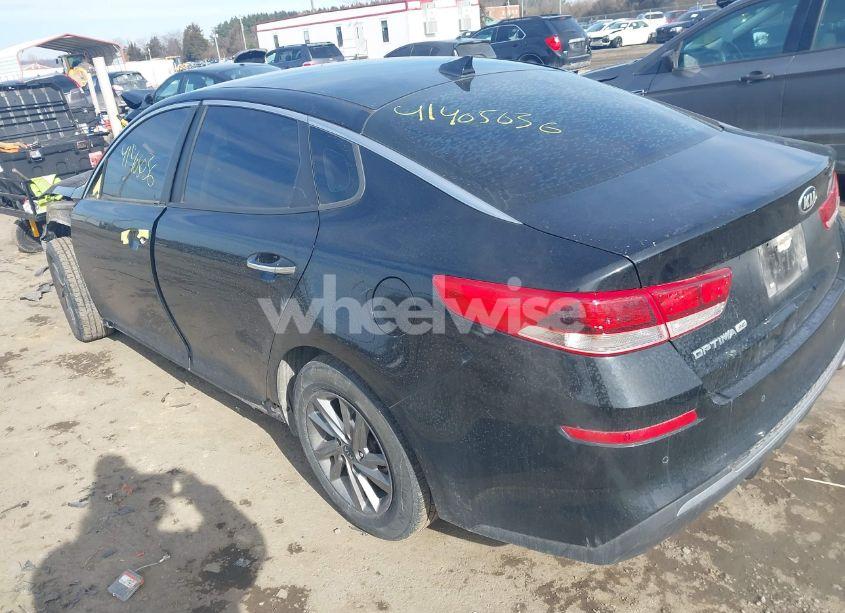 Photo 3 of 2019 Kia Optima LX (VIN 5XXGT4L38KG291707)