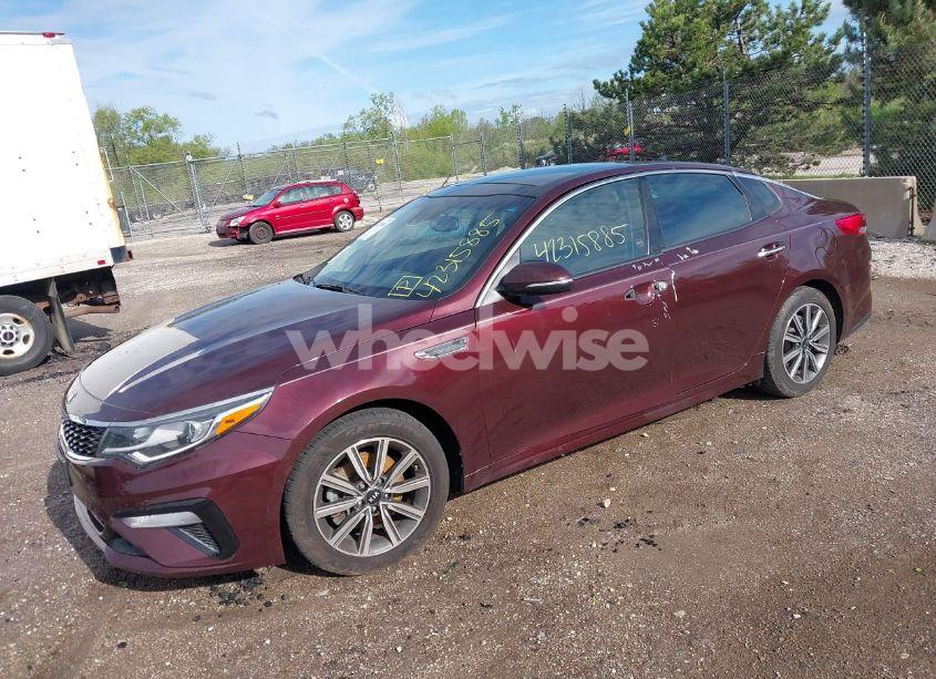 Photo 2 of 2019 Kia Optima LX (VIN 5XXGT4L38KG300261)