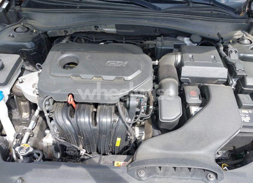 Photo 10 of 2019 Kia Optima S (VIN 5XXGT4L38KG303595)