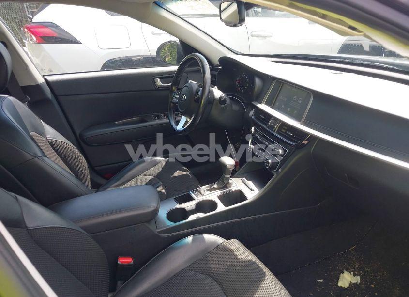 Photo 5 of 2019 Kia Optima S (VIN 5XXGT4L38KG303595)
