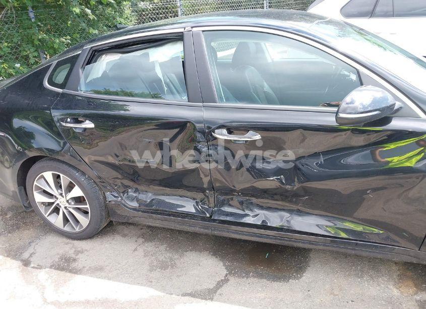 Photo 6 of 2019 Kia Optima S (VIN 5XXGT4L38KG303595)