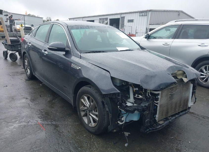 2019 Kia Optima LX (VIN 5XXGT4L38KG307629) main photo