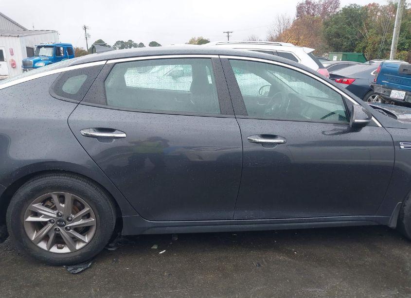 Photo 13 of 2019 Kia Optima LX (VIN 5XXGT4L38KG307629)
