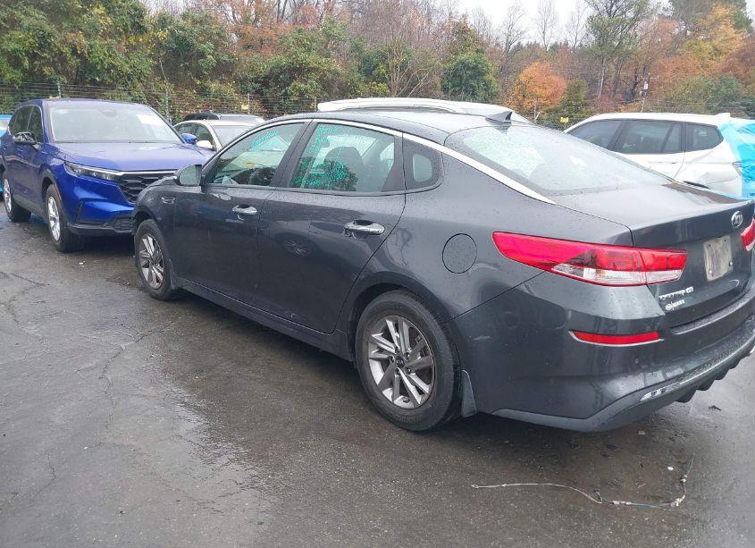 Photo 3 of 2019 Kia Optima LX (VIN 5XXGT4L38KG307629)