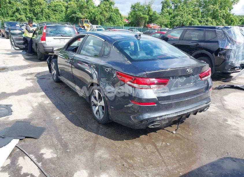 Photo 3 of 2019 Kia Optima S (VIN 5XXGT4L38KG309347)