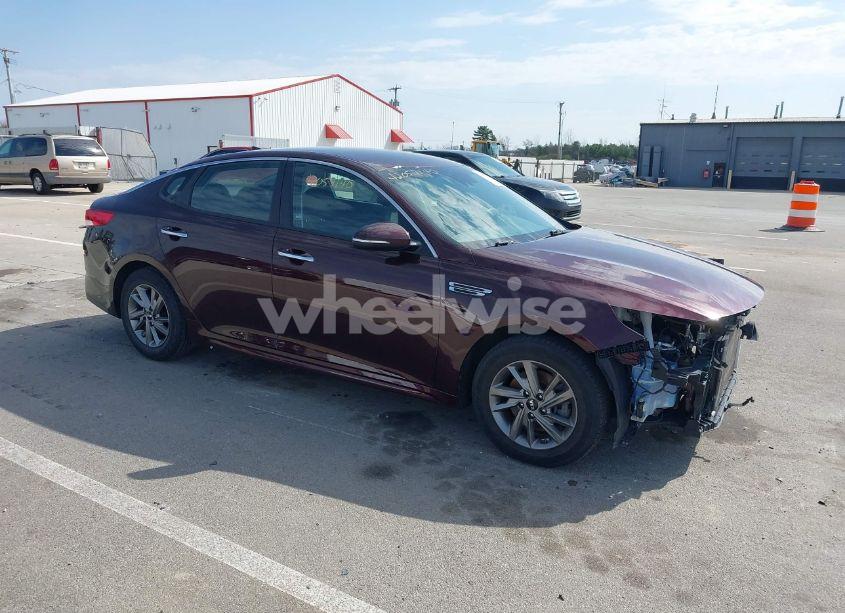 2019 Kia Optima LX (VIN 5XXGT4L38KG320865) main photo