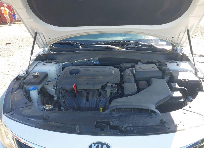 Photo 10 of 2019 Kia Optima LX (VIN 5XXGT4L38KG321840)