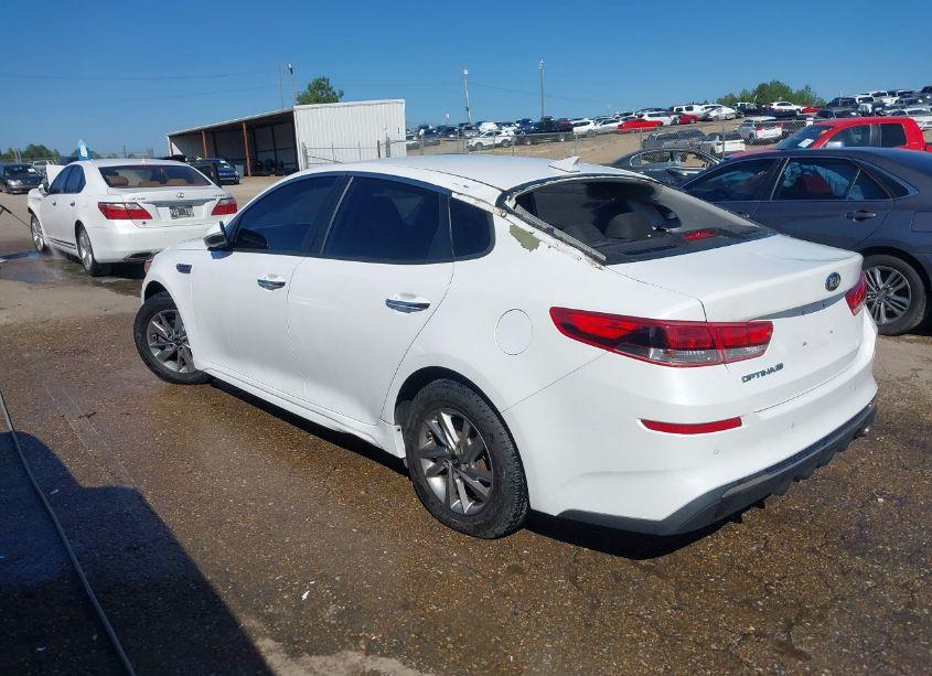 Photo 3 of 2019 Kia Optima LX (VIN 5XXGT4L38KG321840)