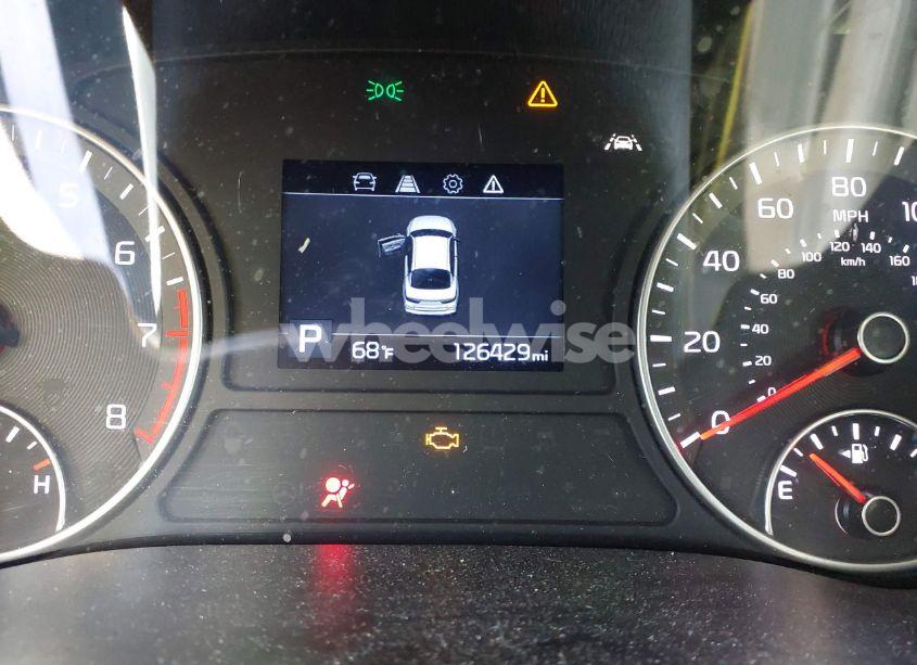 Photo 16 of 2019 Kia Optima LX (VIN 5XXGT4L38KG337200)