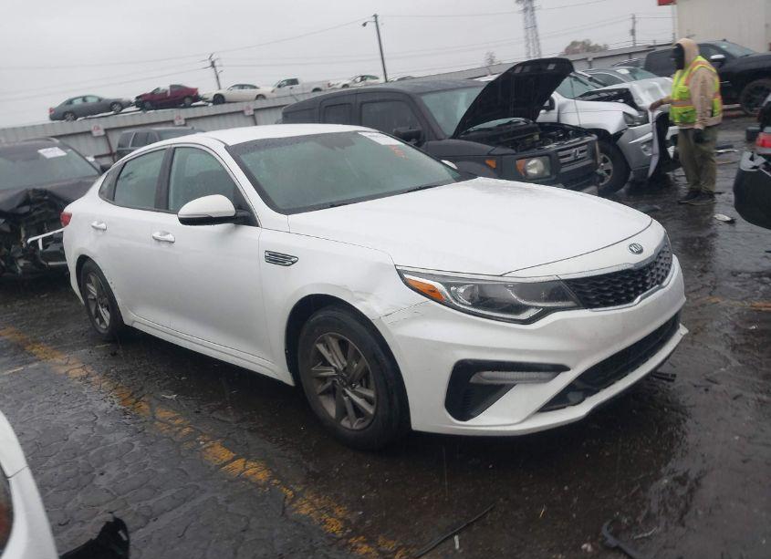 2019 Kia Optima LX (VIN 5XXGT4L38KG341652) main photo
