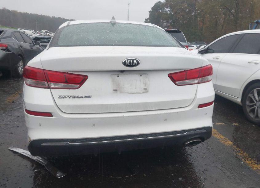 Photo 16 of 2019 Kia Optima LX (VIN 5XXGT4L38KG341652)