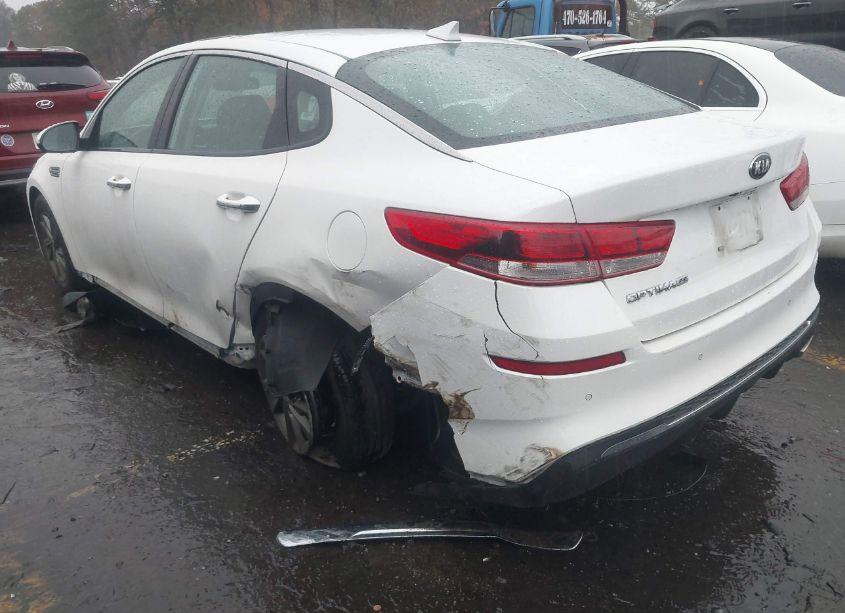Photo 3 of 2019 Kia Optima LX (VIN 5XXGT4L38KG341652)