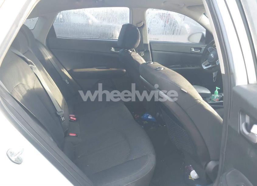 Photo 8 of 2019 Kia Optima LX (VIN 5XXGT4L38KG346740)