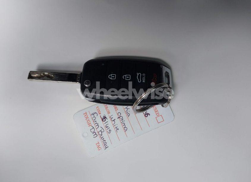 Photo 11 of 2019 Kia Optima LX (VIN 5XXGT4L38KG351615)