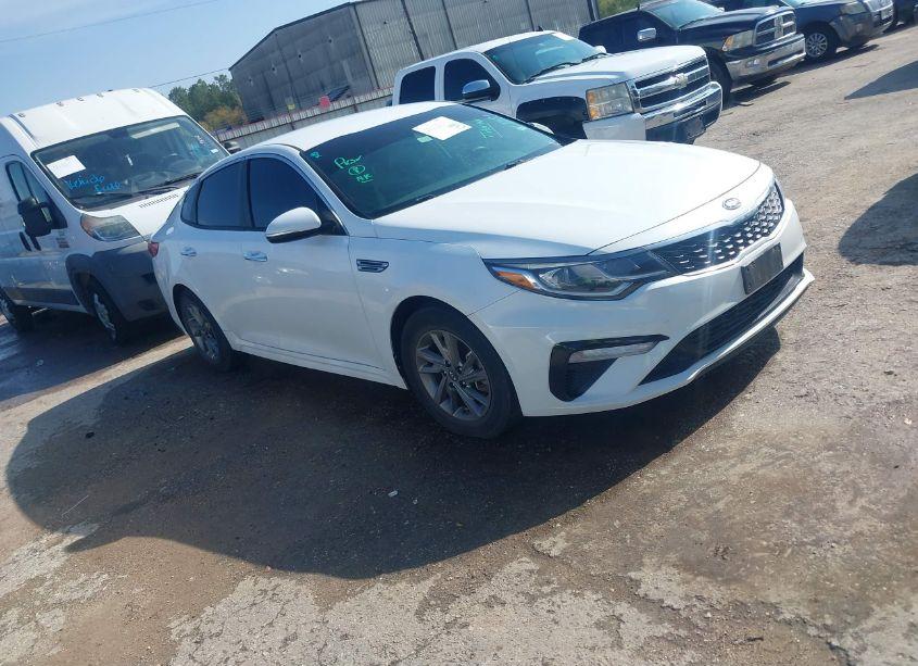2019 Kia Optima LX (VIN 5XXGT4L38KG357351) main photo