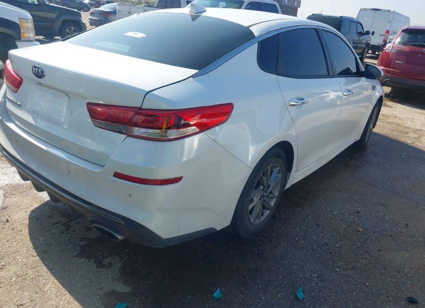 Photo 4 of 2019 Kia Optima LX (VIN 5XXGT4L38KG357351)