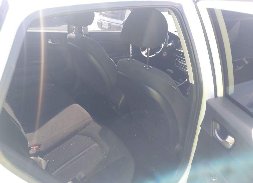 Photo 8 of 2019 Kia Optima LX (VIN 5XXGT4L38KG357351)