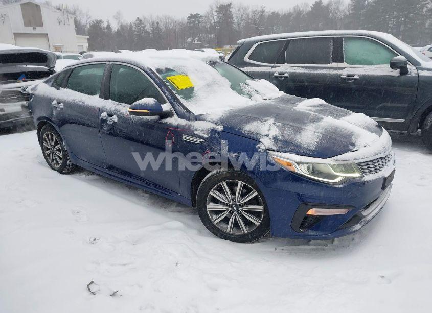 2019 Kia Optima LX (VIN 5XXGT4L38KG361111) main photo