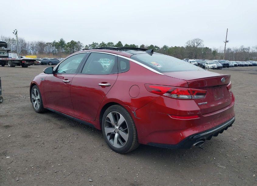 Photo 3 of 2019 Kia Optima LX/S (VIN 5XXGT4L38KG362081)