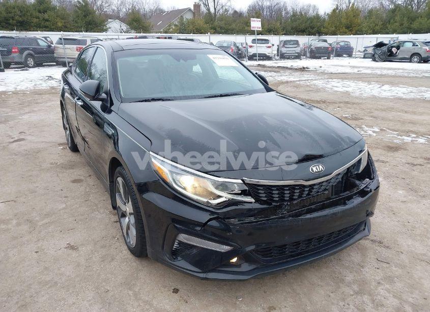 2019 Kia Optima S (VIN 5XXGT4L38KG367166) main photo