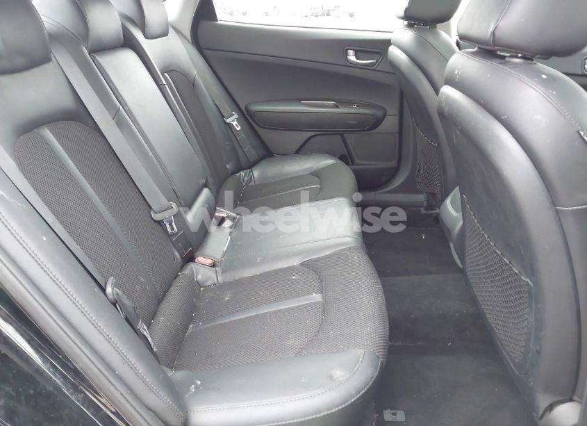 Photo 8 of 2019 Kia Optima S (VIN 5XXGT4L38KG367166)