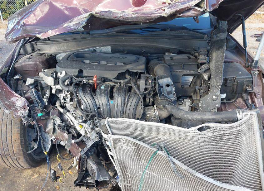 Photo 10 of 2019 Kia Optima LX (VIN 5XXGT4L38KG368768)