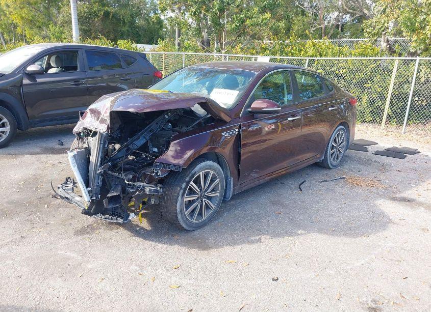 Photo 2 of 2019 Kia Optima LX (VIN 5XXGT4L38KG368768)