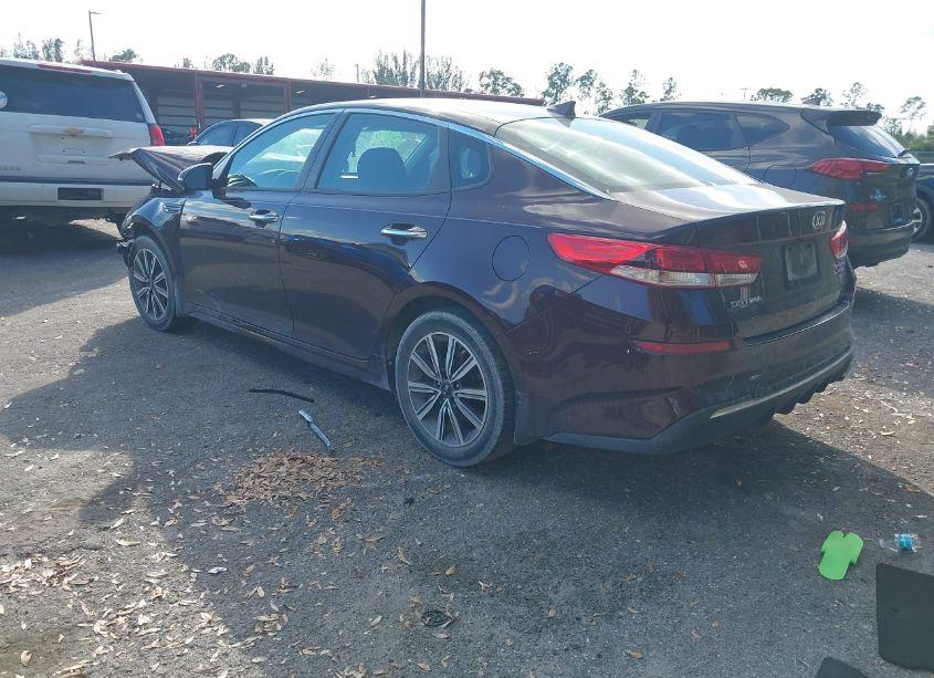 Photo 3 of 2019 Kia Optima LX (VIN 5XXGT4L38KG368768)