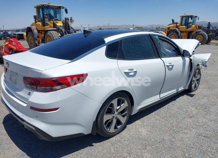 Photo 4 of 2019 Kia Optima S (VIN 5XXGT4L38KG370679)