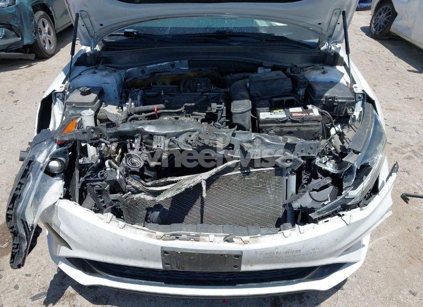 Photo 10 of 2019 Kia Optima LX (VIN 5XXGT4L38KG372576)