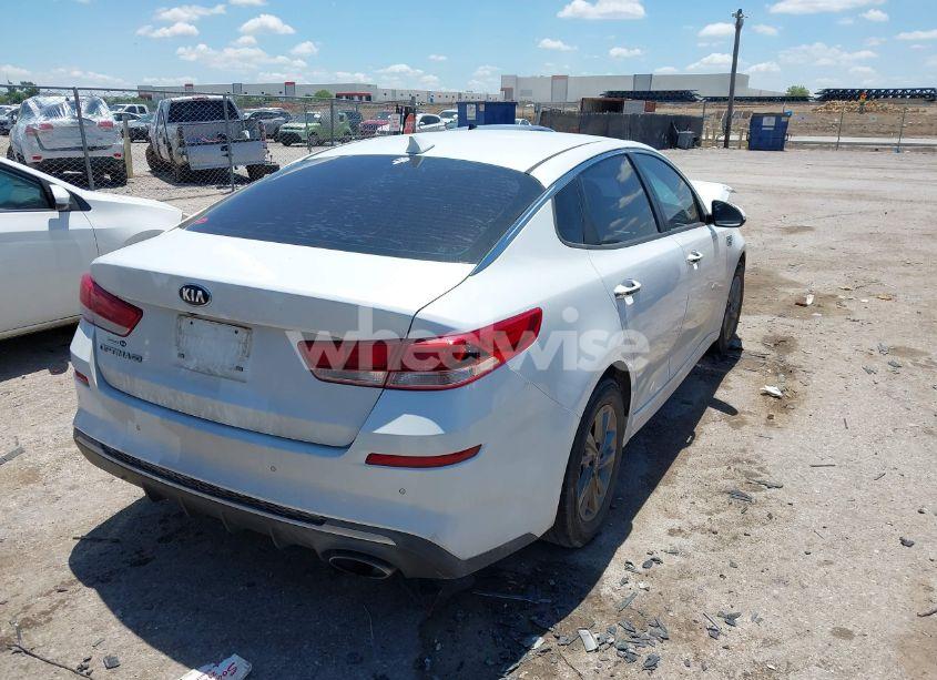 Photo 4 of 2019 Kia Optima LX (VIN 5XXGT4L38KG372576)