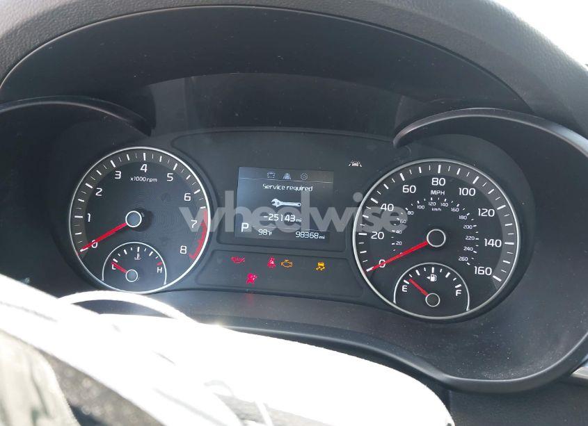 Photo 7 of 2019 Kia Optima LX (VIN 5XXGT4L38KG372576)