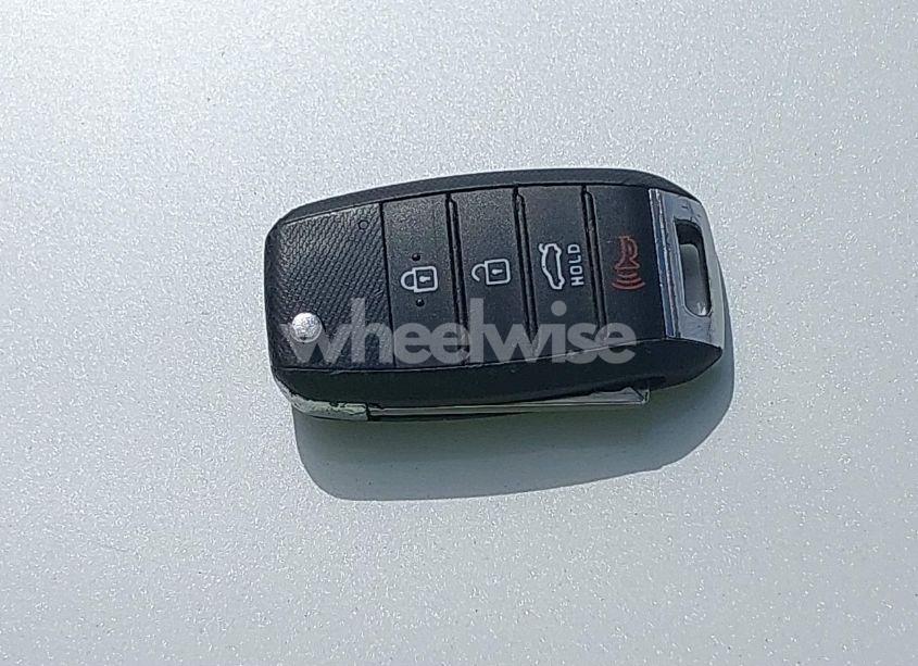 Photo 11 of 2019 Kia Optima LX (VIN 5XXGT4L38KG375025)