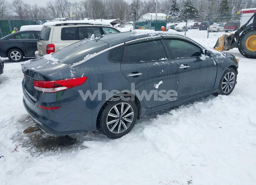Photo 4 of 2019 Kia Optima LX (VIN 5XXGT4L38KG375879)
