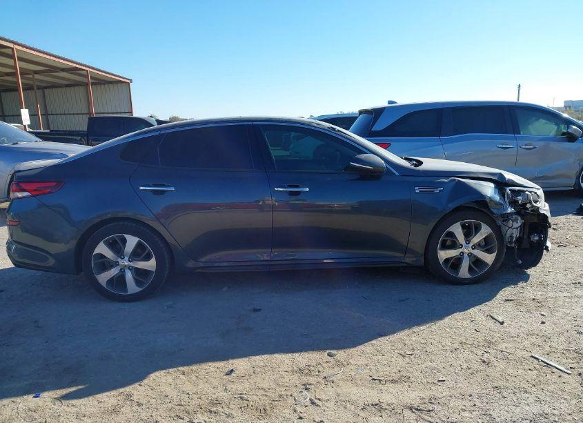 Photo 13 of 2019 Kia Optima S (VIN 5XXGT4L38KG376952)