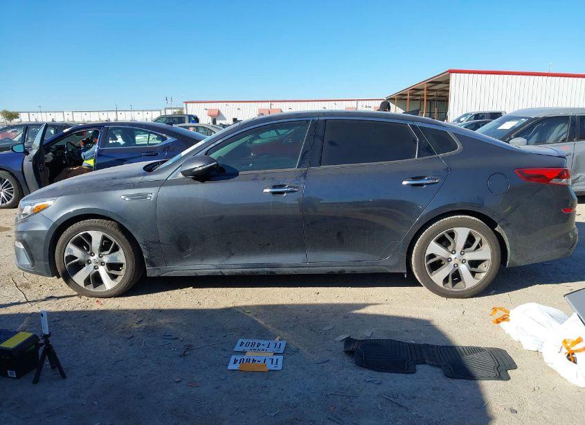 Photo 14 of 2019 Kia Optima S (VIN 5XXGT4L38KG376952)