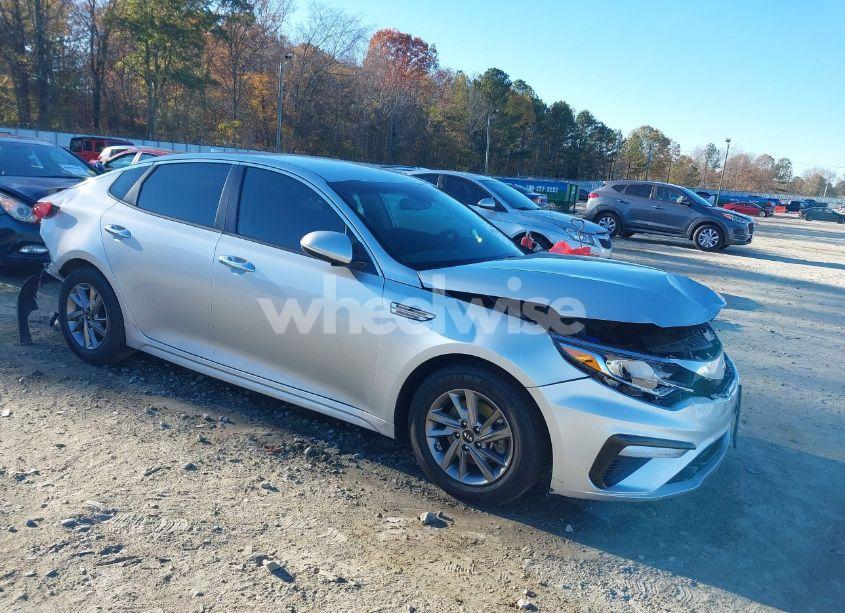2020 Kia Optima LX (VIN 5XXGT4L38LG380257) main photo