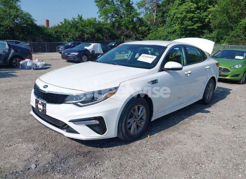Photo 2 of 2020 Kia Optima LX (VIN 5XXGT4L38LG384213)