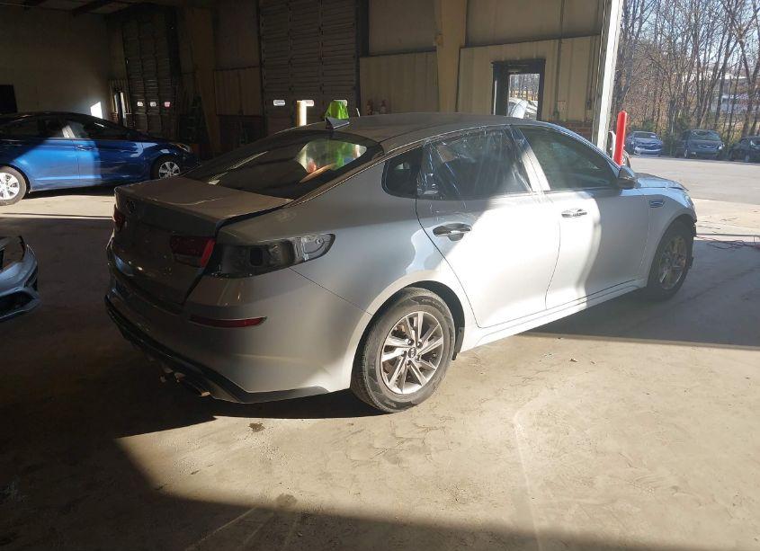 Photo 4 of 2020 Kia Optima LX (VIN 5XXGT4L38LG386513)