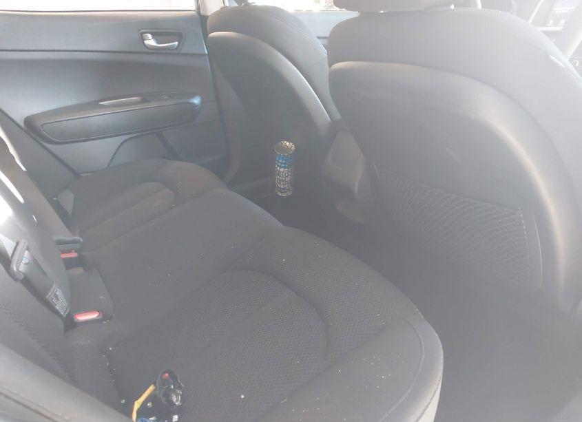 Photo 8 of 2020 Kia Optima LX (VIN 5XXGT4L38LG386513)