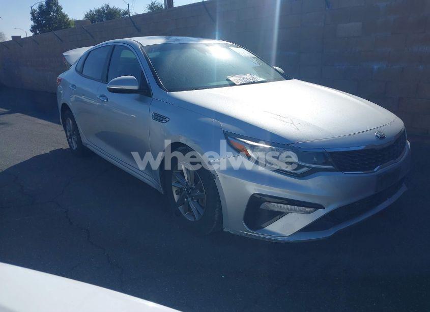 2020 Kia Optima LX (VIN 5XXGT4L38LG390108) main photo