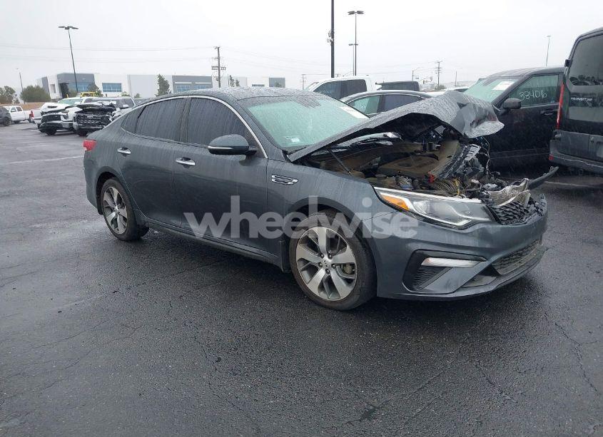 2020 Kia Optima S (VIN 5XXGT4L38LG394918) main photo