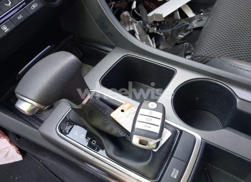 Photo 11 of 2020 Kia Optima S (VIN 5XXGT4L38LG394918)