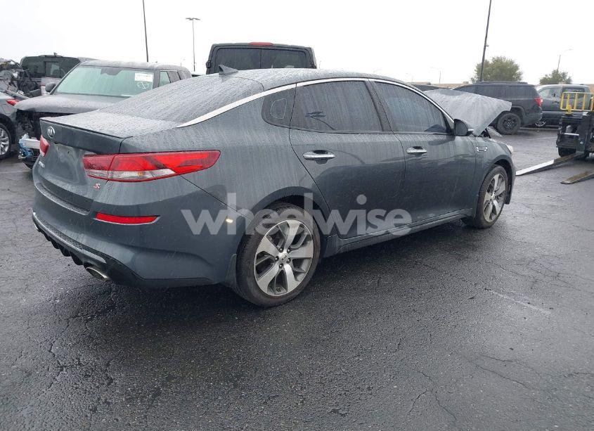 Photo 4 of 2020 Kia Optima S (VIN 5XXGT4L38LG394918)