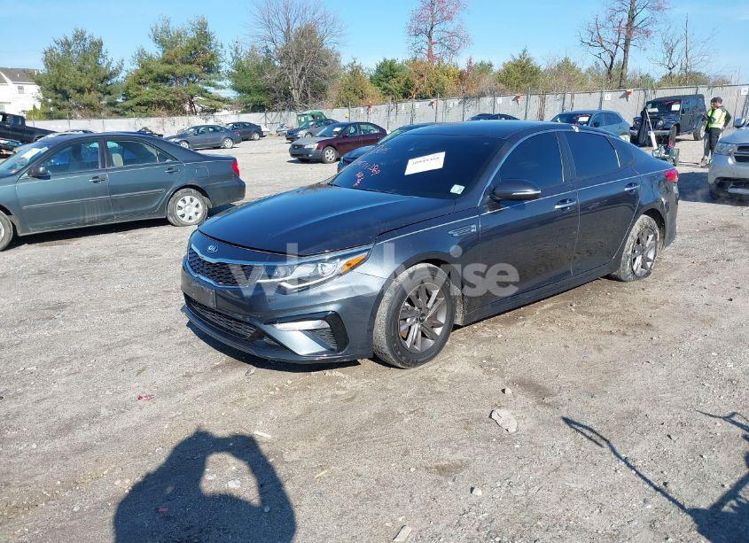 Photo 2 of 2020 Kia Optima LX (VIN 5XXGT4L38LG398984)