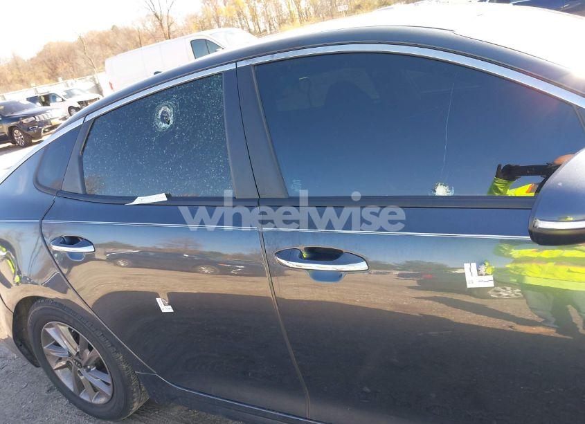 Photo 20 of 2020 Kia Optima LX (VIN 5XXGT4L38LG398984)