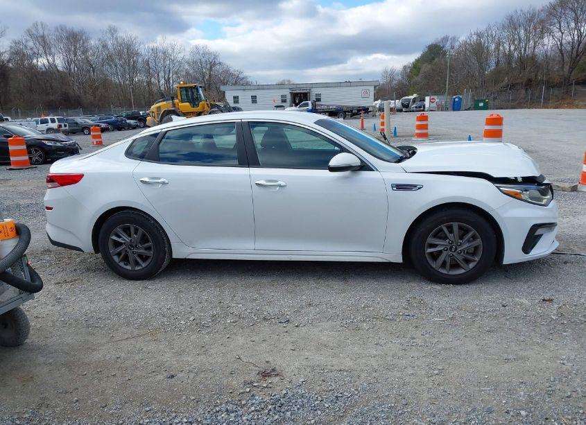 Photo 13 of 2020 Kia Optima LX (VIN 5XXGT4L38LG438545)