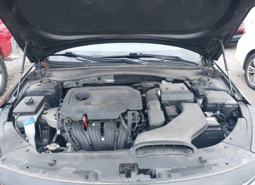 Photo 10 of 2020 Kia Optima LX (VIN 5XXGT4L38LG443776)