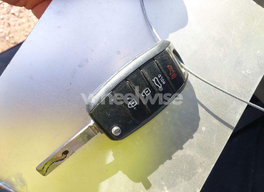 Photo 11 of 2016 Kia Optima LX (VIN 5XXGT4L39GG016631)