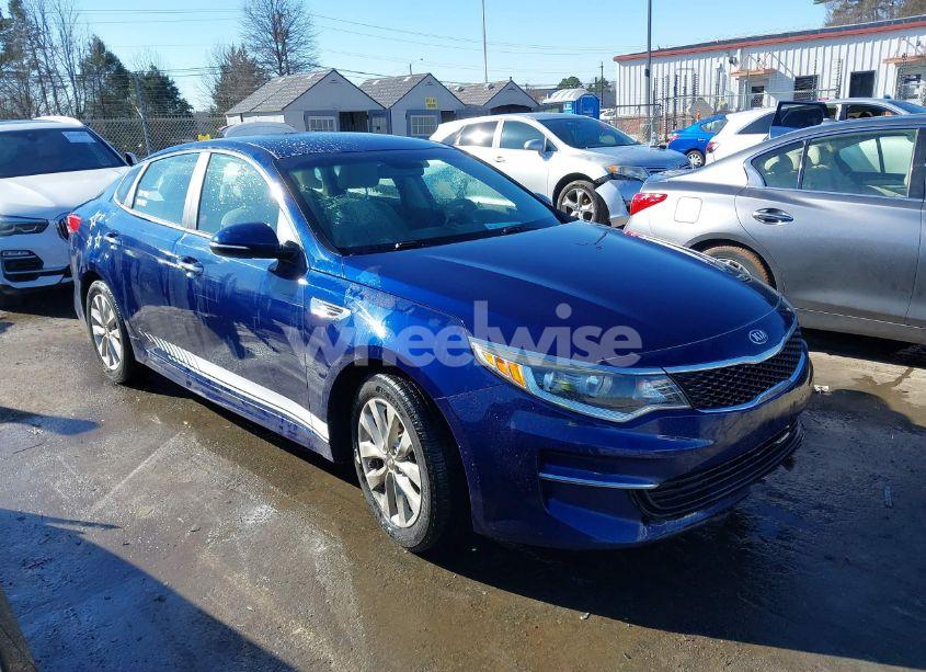 2016 Kia Optima LX (VIN 5XXGT4L39GG017326) main photo